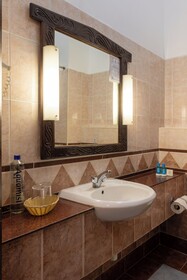 Sentrim Castle Royal Hotel