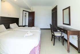 Sunrise Resort Apartments & Spa