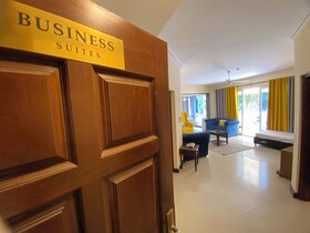 Sunrise Resort Apartments & Spa
