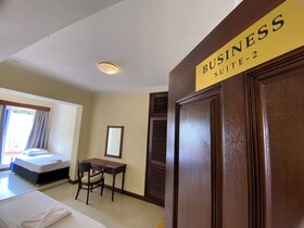 Sunrise Resort Apartments & Spa
