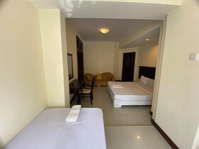 Sunrise Resort Apartments & Spa