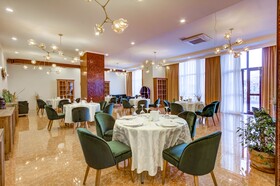 Garden Hotel & Spa