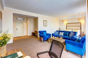 Garden Hotel & Spa