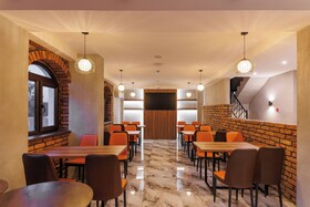 Hotel 28
