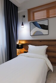 Hotel 28