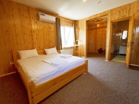 SilkRoad Guesthouse