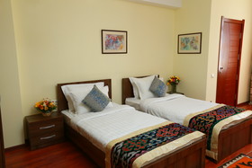 Soluxe Hotel