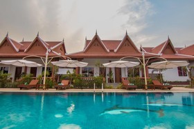 Ravorn Villa Boutique Resort & Restaurant