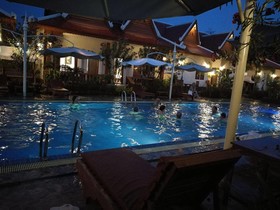 Ravorn Villa Boutique Resort & Restaurant