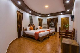 Ravorn Villa Boutique Resort & Restaurant