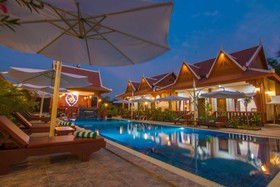 Ravorn Villa Boutique Resort & Restaurant