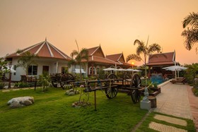 Ravorn Villa Boutique Resort & Restaurant