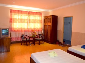 Reaksmey Battambang Hotel
