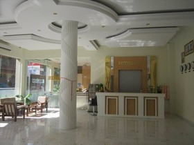 Daly Hotel