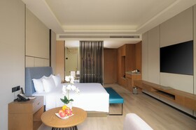 Donghu Resort Hotel