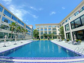 Donghu Resort Hotel