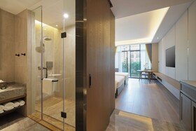 Donghu Resort Hotel