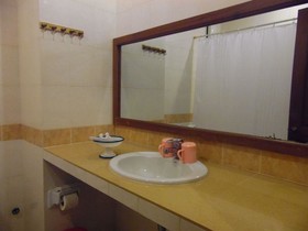 Kampongsom City Hotel & Casino