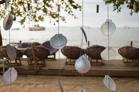 Laluna Bungalows & Restaurant