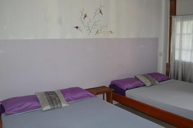 Laluna Bungalows & Restaurant