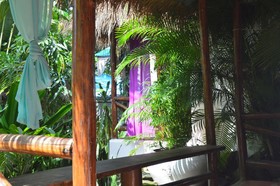 Laluna Bungalows & Restaurant