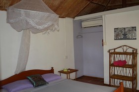 Laluna Bungalows & Restaurant