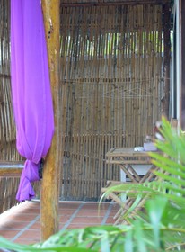 Laluna Bungalows & Restaurant