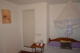 Laluna Bungalows & Restaurant
