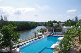 Mangrove River Resort