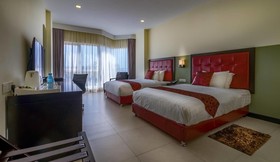 Queenco Hotel & Casino