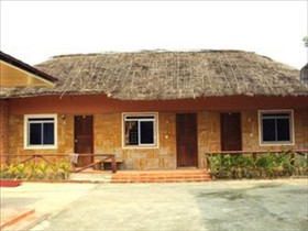 Sbov Meas Bungalow & Restaurant