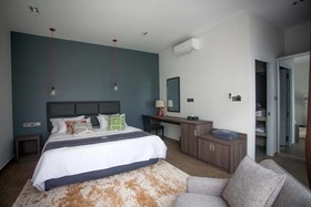 White Boutique Hotel & Residences