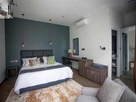 White Boutique Hotel & Residences