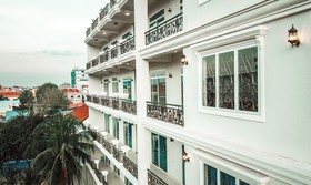 Intanou Boutique Hotel