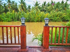 Kampot Tropical Village
