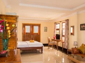 Pink Sands Villa