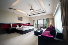 Rock Royal Hotel & Resort