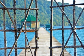 Mad Monkey Koh Rong Samloem