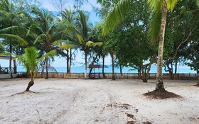 Mad Monkey Koh Rong Samloem