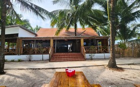 Mad Monkey Koh Rong Samloem