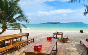 Mad Monkey Koh Rong Samloem