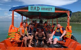 Mad Monkey Koh Rong Samloem