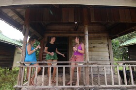 Mad Monkey Koh Rong Samloem