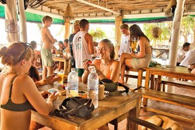 Mad Monkey Koh Rong Samloem