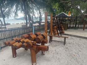 Mad Monkey Koh Rong Samloem