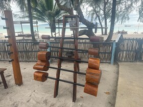 Mad Monkey Koh Rong Samloem