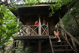 Mad Monkey Koh Rong Samloem