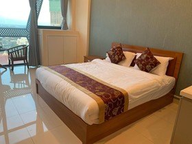 Zhongxin Holiday Hotel