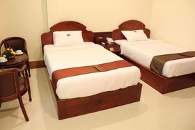 9 Dragon Hotel