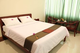 9 Dragon Hotel